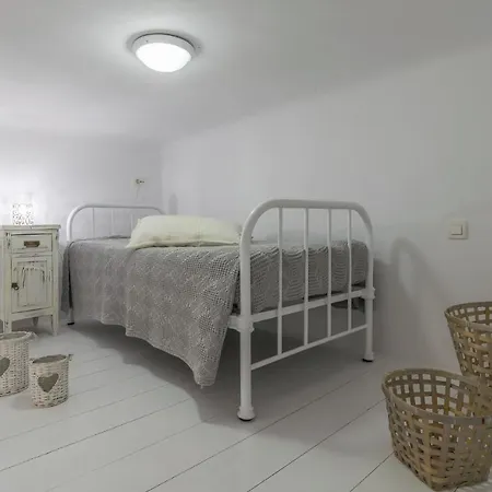 Апартаменты Uncle's House Luxury Адамас