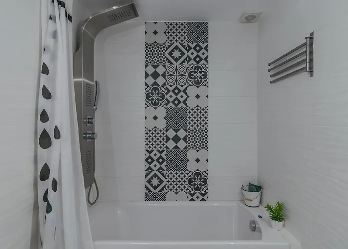 Lägenhet Uncle's House Luxury